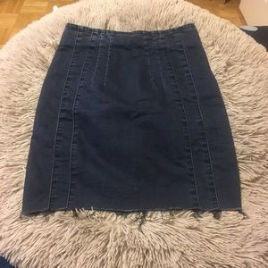 Blue denim skirt 🤩💙